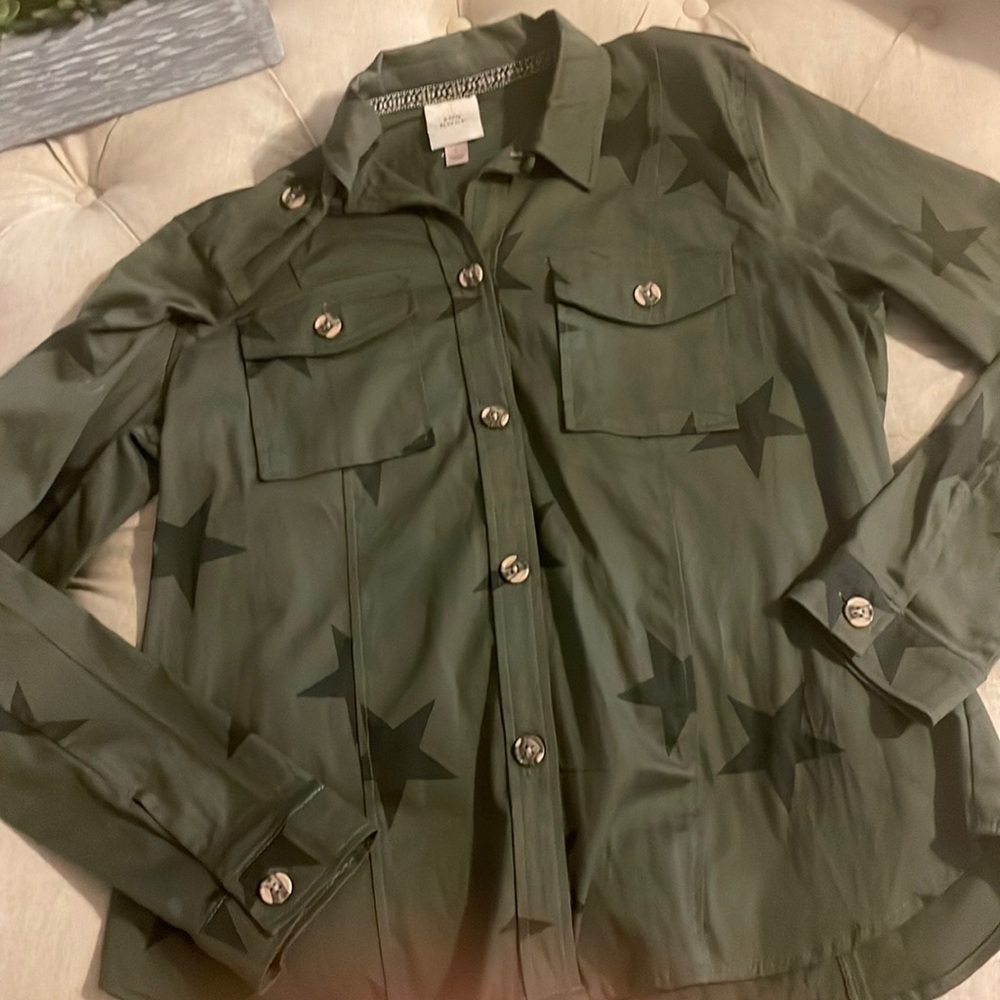 Never worn Knox Rose button up